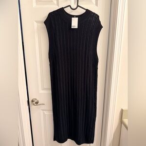 NWT | H&M -  🖤 Elegant Black Sleeveless Dress 🖤